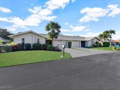 This 3 bedroom (or 2 BR/den)  2 bathroom Villa is being offered on Whiskey Creek Country Club in Florida - for sale on GolfHomes.com, golf home, golf lot