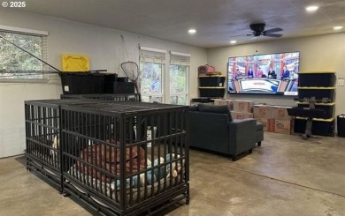You can live in an outdoor lover's paradise. This property has a on Circle Bar Golf Club in Oregon - for sale on GolfHomes.com, golf home, golf lot