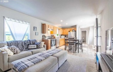 You can live in an outdoor lover's paradise. This property has a on Circle Bar Golf Club in Oregon - for sale on GolfHomes.com, golf home, golf lot