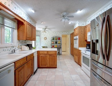 CHARMING VILLAGE RETREAT!  This cozy 3 bed, 2.5 bath home has a on Coronado Golf Course in Arkansas - for sale on GolfHomes.com, golf home, golf lot