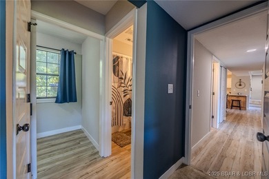 This 3 bedroom, 2 bath condo is sleek, modern & truly move-in on Seasons Ridge At Four Seasons in Missouri - for sale on GolfHomes.com, golf home, golf lot
