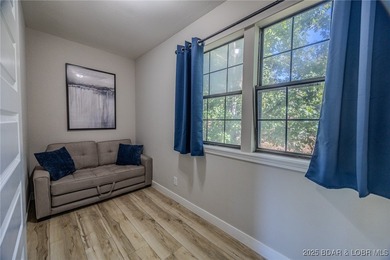 This 3 bedroom, 2 bath condo is sleek, modern & truly move-in on Seasons Ridge At Four Seasons in Missouri - for sale on GolfHomes.com, golf home, golf lot