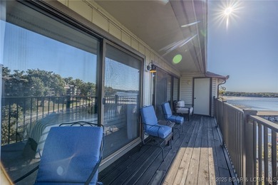 This 3 bedroom, 2 bath condo is sleek, modern & truly move-in on Seasons Ridge At Four Seasons in Missouri - for sale on GolfHomes.com, golf home, golf lot
