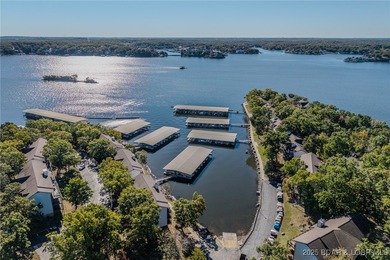 This 3 bedroom, 2 bath condo is sleek, modern & truly move-in on Seasons Ridge At Four Seasons in Missouri - for sale on GolfHomes.com, golf home, golf lot