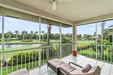 Bright and airy 2 Bedroom + Den, 2.5 Bath condo in The Polo Club on Broken Sound Golf and Club  in Florida - for sale on GolfHomes.com, golf home, golf lot