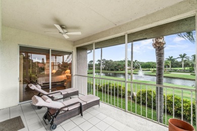 Bright and airy 2 Bedroom + Den, 2.5 Bath condo in The Polo Club on Broken Sound Golf and Club  in Florida - for sale on GolfHomes.com, golf home, golf lot