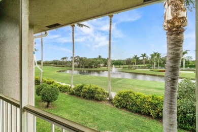 Bright and airy 2 Bedroom + Den, 2.5 Bath condo in The Polo Club on Broken Sound Golf and Club  in Florida - for sale on GolfHomes.com, golf home, golf lot