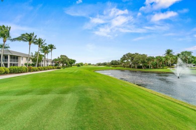 Bright and airy 2 Bedroom + Den, 2.5 Bath condo in The Polo Club on Broken Sound Golf and Club  in Florida - for sale on GolfHomes.com, golf home, golf lot