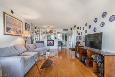 BRING ALL OFFERS!! VERY MOTIVATED SELLER IN THIS Third Floor on Seven Lakes Golf and Tennis Community in Florida - for sale on GolfHomes.com, golf home, golf lot