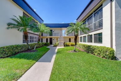 Must see,first floor lake view condominium in the highly on Kings Point Golf -Flanders Way in Florida - for sale on GolfHomes.com, golf home, golf lot