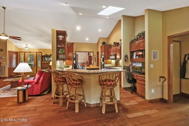 FABULOUS FAIRFIELD GLADE GOLF FRONT HOME (CRAIG #4) YOU WILL NOT on Heatherhurst Golf Course in Tennessee - for sale on GolfHomes.com, golf home, golf lot