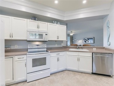 Tucked inside the lush, Bundled-golf community of Spring Run on Spring Run Golf Club in Florida - for sale on GolfHomes.com, golf home, golf lot