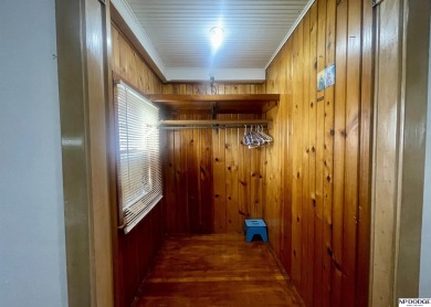 Hope R Benne, C: , hopebennerealtor,   - This 2-bedroom, 1-bath on Oakland Golf Club in Nebraska - for sale on GolfHomes.com, golf home, golf lot