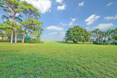 HIGHLY DESIRABLE 1ST FLOOR w/SERENE LAKE VIEWS* 2/2 HOME IN AN on Delray Beach Golf Club in Florida - for sale on GolfHomes.com, golf home, golf lot