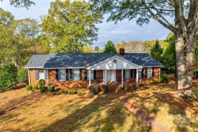 Just a short walk from The Gaston Country Club, you will find on Gaston Country Club in North Carolina - for sale on GolfHomes.com, golf home, golf lot