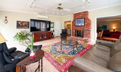 Beautiful 4-bedroom, 2-story full-brick home located in a on Burningtree Country Club in Alabama - for sale on GolfHomes.com, golf home, golf lot