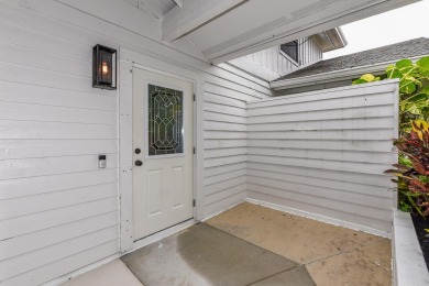 This 3BR/3BA luxurious townhome situated in the sought after on Eagle Wood Golf Course in Florida - for sale on GolfHomes.com, golf home, golf lot