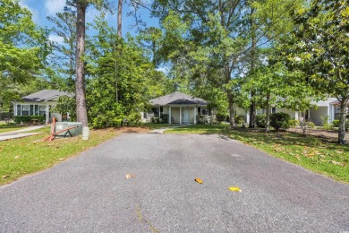Charming Cottage in Myrtle Beach Golf  Yacht - Gated Community on Heron Point Golf Club in South Carolina - for sale on GolfHomes.com, golf home, golf lot