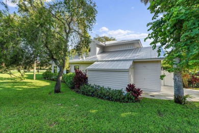 This 3BR/3BA luxurious townhome situated in the sought after on Eagle Wood Golf Course in Florida - for sale on GolfHomes.com, golf home, golf lot