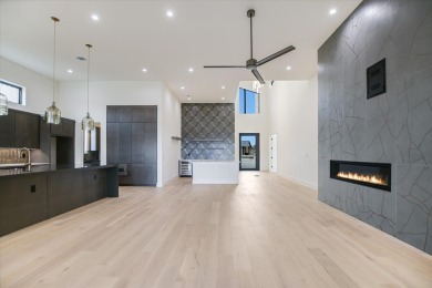 April 2025 buyer incentives include a $20k buyer discretionary on Summit Rock Golf Course in Texas - for sale on GolfHomes.com, golf home, golf lot