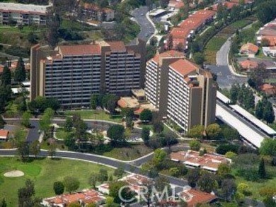 BEST LOCATION IN THE TOWERS!  Spacious *C* unit with beautiful on Leisure Village Par 3 Golf Course in California - for sale on GolfHomes.com, golf home, golf lot