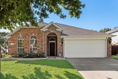 BRING ALL OFFERS! This one-story home is situated on an on Oakmont Country Club in Texas - for sale on GolfHomes.com, golf home, golf lot