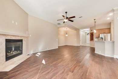 BRING ALL OFFERS! This one-story home is situated on an on Oakmont Country Club in Texas - for sale on GolfHomes.com, golf home, golf lot
