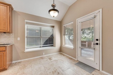 BRING ALL OFFERS! This one-story home is situated on an on Oakmont Country Club in Texas - for sale on GolfHomes.com, golf home, golf lot
