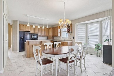 Welcome to carefree living in the highly sought-after Heritage on Hawkridge Golf Course in Missouri - for sale on GolfHomes.com, golf home, golf lot