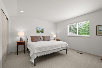 Beautifully updated in 2023, this immaculate townhome is located on Buffalo Hill Golf Club in Montana - for sale on GolfHomes.com, golf home, golf lot