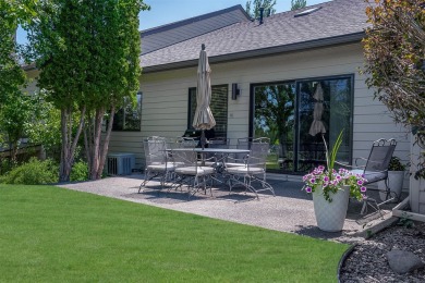 Beautifully updated in 2023, this immaculate townhome is located on Buffalo Hill Golf Club in Montana - for sale on GolfHomes.com, golf home, golf lot