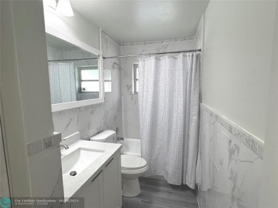 Welcome Home to this move-in ready 2-bed/ 2-bath home +bonus on Oriole Golf and Tennis Club in Florida - for sale on GolfHomes.com, golf home, golf lot