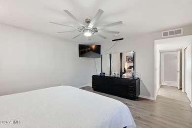 Beautifully remodeled, move-in-ready home in the active adult on Cottonwood Country Club in Arizona - for sale on GolfHomes.com, golf home, golf lot