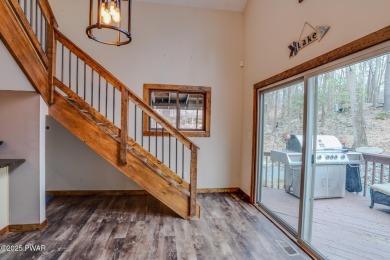 Bring your golf clubs to this  beautiful 4 bedroom 2 bathroom on Paupack Hills Golf and Country Club in Pennsylvania - for sale on GolfHomes.com, golf home, golf lot