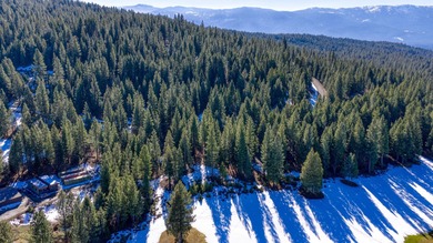 This remarkable golf course and mountain view lot is centered in on Nakoma Golf Resort in California - for sale on GolfHomes.com, golf home, golf lot