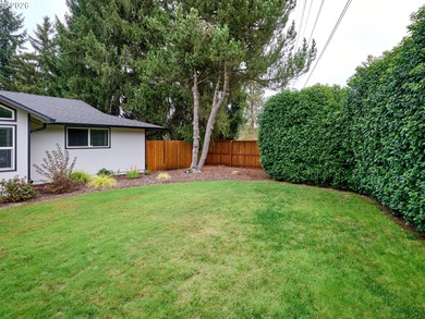 Welcome to golf course living without the HOA! This beautifully on Arrowhead Golf Club in Oregon - for sale on GolfHomes.com, golf home, golf lot