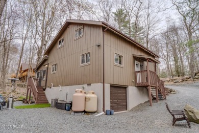 Bring your golf clubs to this  beautiful 4 bedroom 2 bathroom on Paupack Hills Golf and Country Club in Pennsylvania - for sale on GolfHomes.com, golf home, golf lot