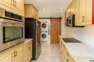 179 Hurricane Ridge Drive on SunLand Golf and Country Club in Washington - for sale on GolfHomes.com, golf home, golf lot