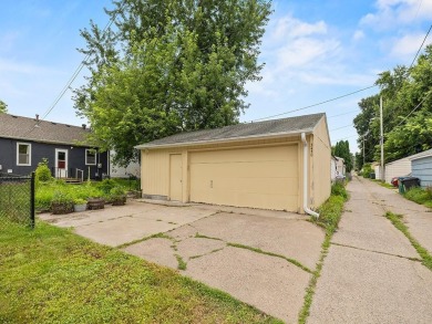 Charming and well-maintained, this 2-bed, 1-bath Minneapolis on Columbia Golf Club in Minnesota - for sale on GolfHomes.com, golf home, golf lot