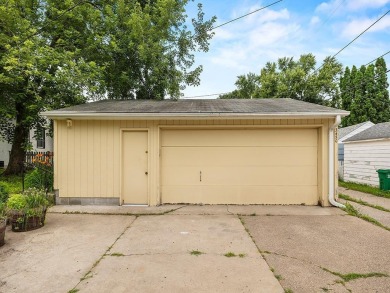 Charming and well-maintained, this 2-bed, 1-bath Minneapolis on Columbia Golf Club in Minnesota - for sale on GolfHomes.com, golf home, golf lot