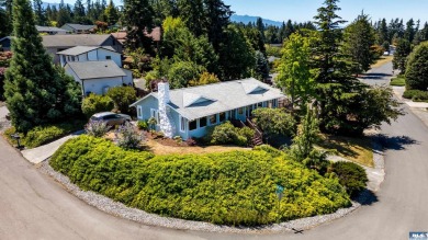 179 Hurricane Ridge Drive on SunLand Golf and Country Club in Washington - for sale on GolfHomes.com, golf home, golf lot