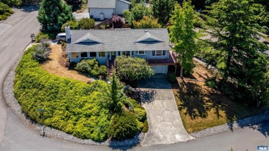 179 Hurricane Ridge Drive on SunLand Golf and Country Club in Washington - for sale on GolfHomes.com, golf home, golf lot