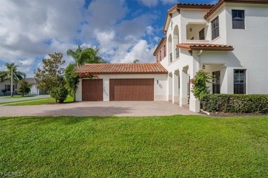 Beautiful 4-bedroom, 3-bath single-family home located in the on Panther Run Golf Club in Florida - for sale on GolfHomes.com, golf home, golf lot