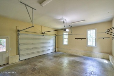 NEW PRICE!Gorgeous 3 bedroom, 3 bath home nestled  in a on Whispering Pines Golf Course in North Carolina - for sale on GolfHomes.com, golf home, golf lot