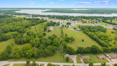 Exceptional versatile property in one of Oklahoma's most on Patricia Island Golf Club in Oklahoma - for sale on GolfHomes.com, golf home, golf lot