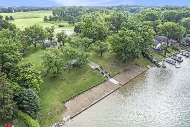 Welcome to your dream home in a desirable neighborhood of newer on Hankerd Hills Golf Course in Michigan - for sale on GolfHomes.com, golf home, golf lot