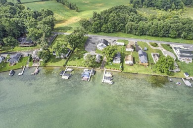 Welcome to your dream home in a desirable neighborhood of newer on Hankerd Hills Golf Course in Michigan - for sale on GolfHomes.com, golf home, golf lot