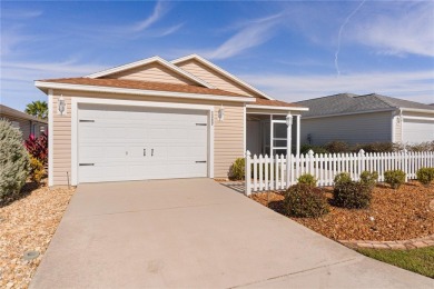 Welcome to this lovely 2-bedroom, 2-bath, Colony model patio on Pennbrooke Fairways in Florida - for sale on GolfHomes.com, golf home, golf lot