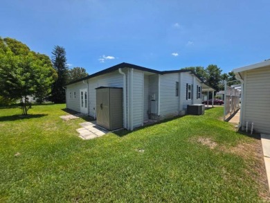This stunning remodeled 3 spacious bedroom, 2 fully updated on Lakes at Leesburg Golf Course in Florida - for sale on GolfHomes.com, golf home, golf lot