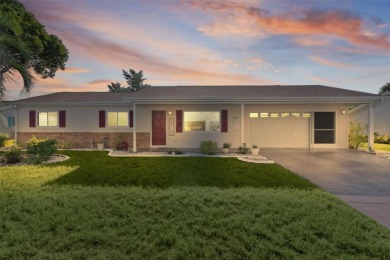 NEW ROOF 2022! Step into this charming 2 Bedroom, 2 Bath PECAN on The Links of Spruce Creek in Florida - for sale on GolfHomes.com, golf home, golf lot